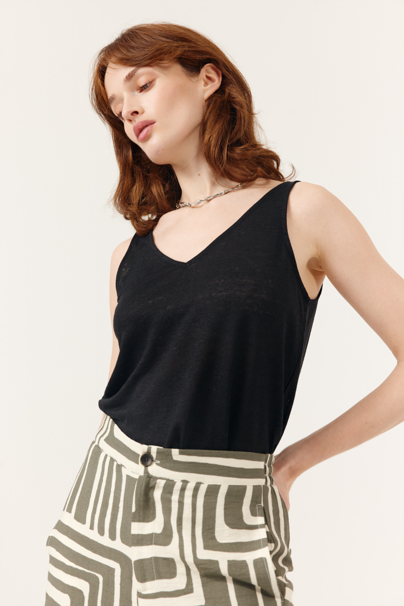 TOP OLVIANE COLOR NEGRO 1